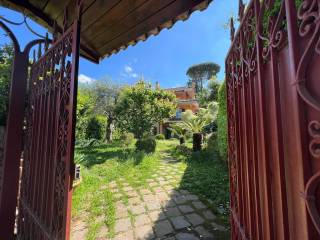 Foto - Vendita villa con giardino, Albano Laziale, Castelli Romani