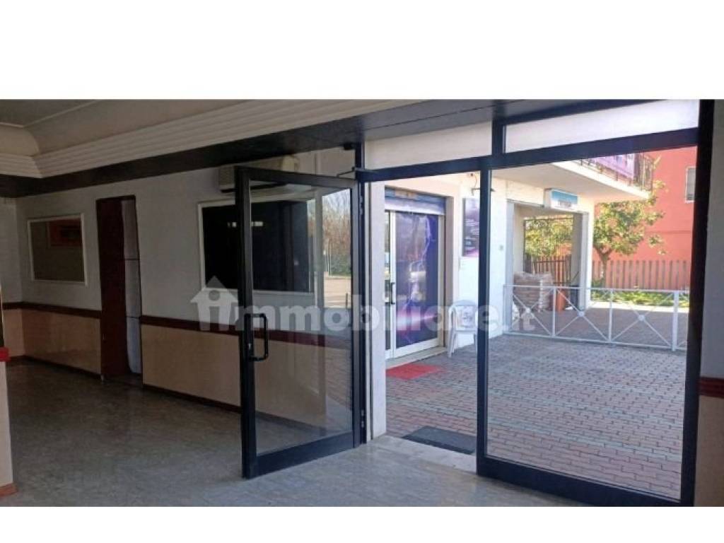 Locale commerciale, brecciarola, chieti