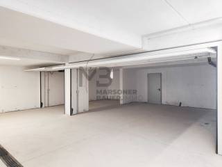 Foto Baufortschritt Villa Putz - 3-fach Garage mit anliegendem Keller