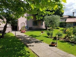 Foto - Vendita villa con giardino, Albano Laziale, Castelli Romani