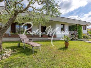 VILLA CON GIARDINO LIPOMO COMO