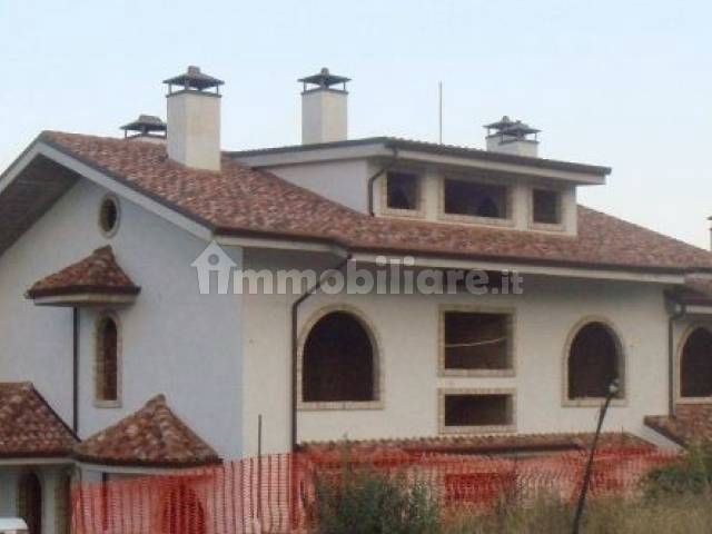 CASA SPINETOLI 001 (640x332).jpg