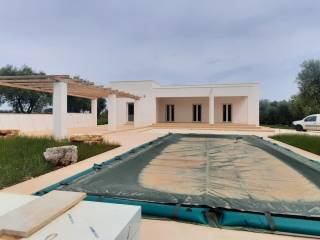 Villa nuova con piscina