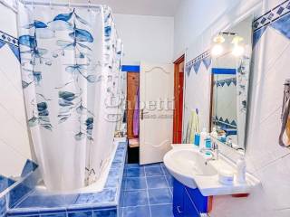 bagno blu.jpg