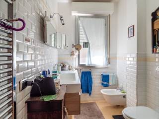 Bagno finestrato con Doccia_V1