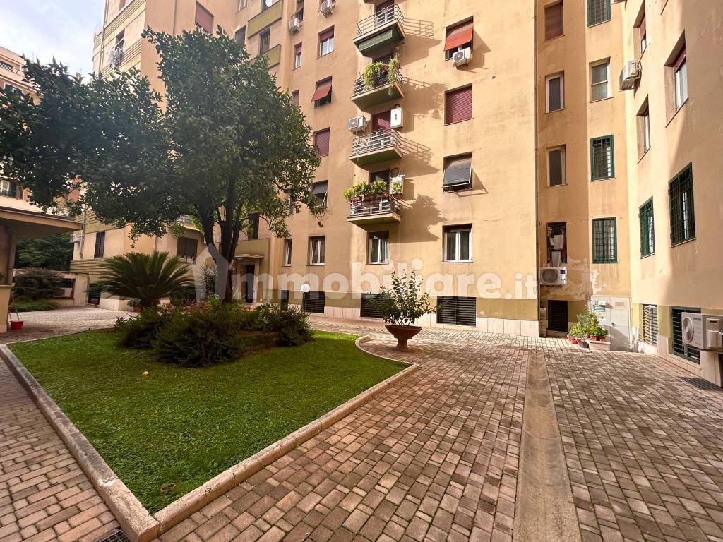 Quadrilocale via Paolo Paruta 22, Appio Latino, Roma