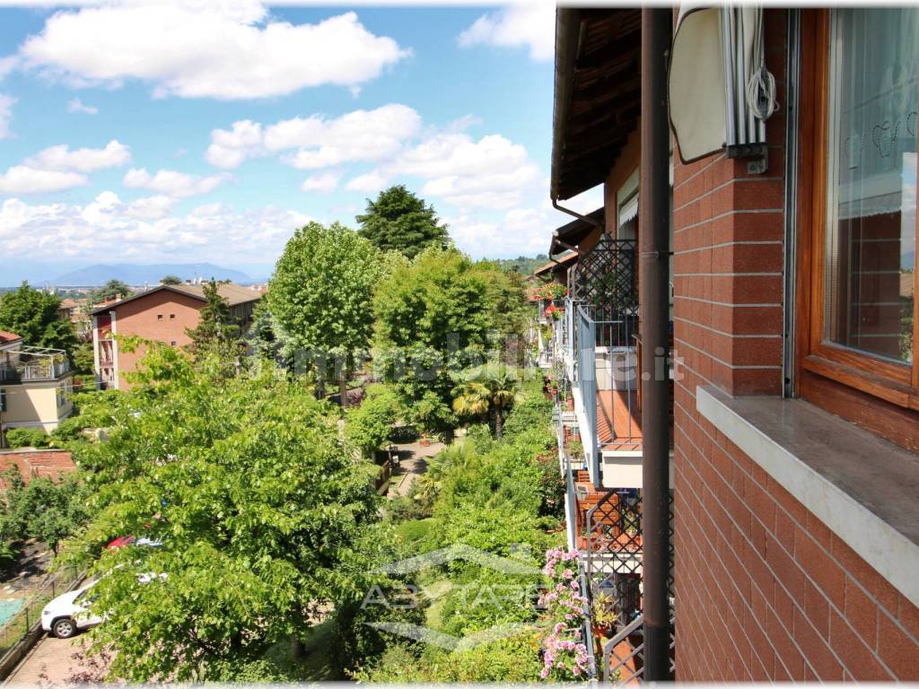 Vista terrazzino soggiorno