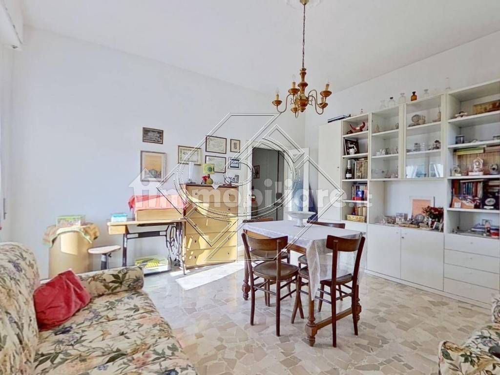 Vendita Appartamento Firenze. Trilocale in via Santo Stefano in Pane