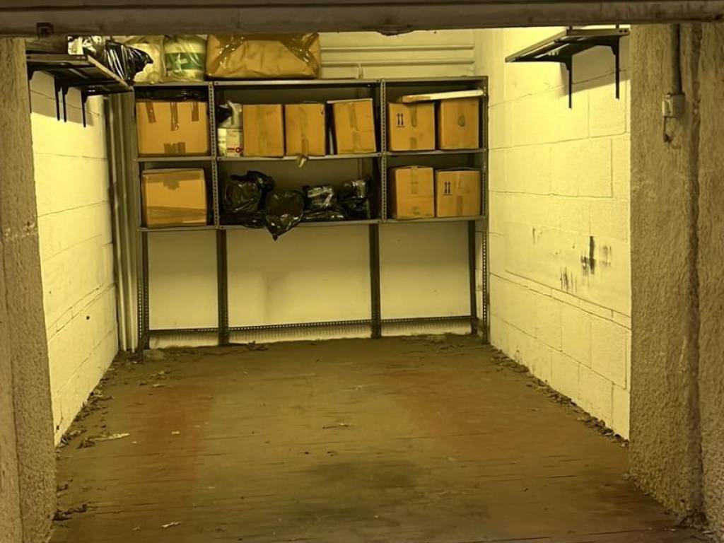 Garage - box via giuseppe frua 24, frua, milano