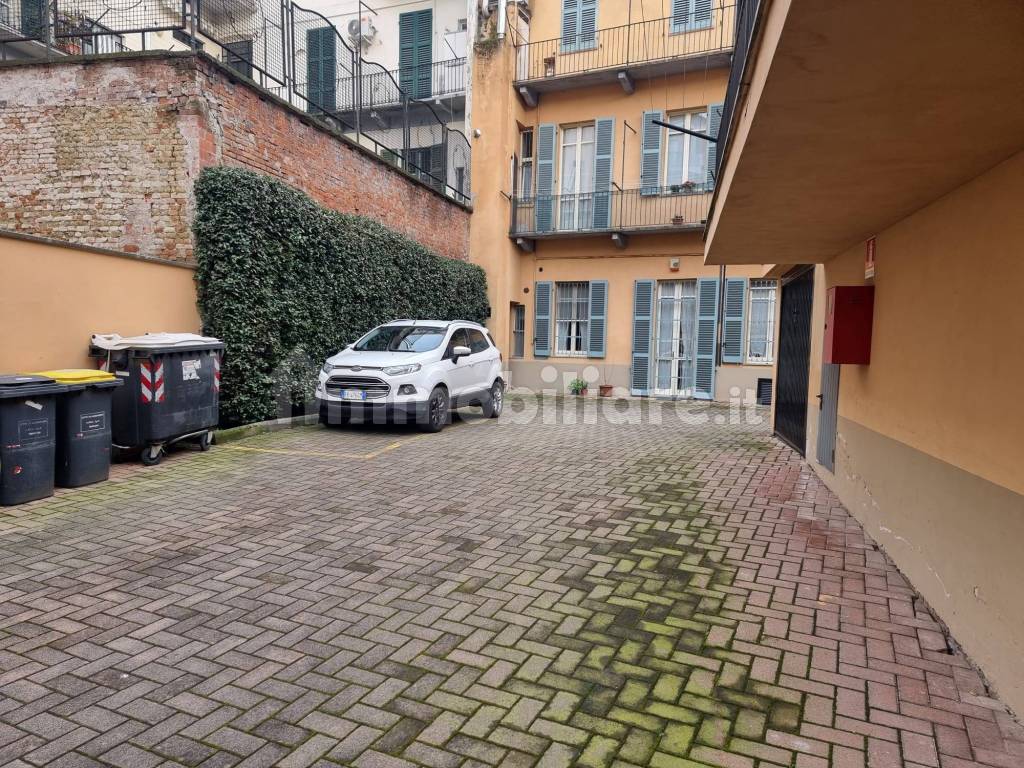 CORTILE CONDOMINIALE