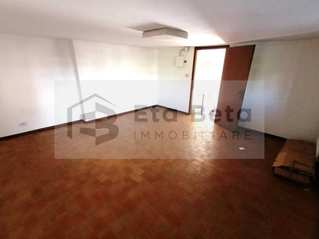 Stanza non arredata