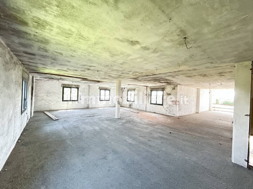 magazzino uffici grisignanodi zocco  10