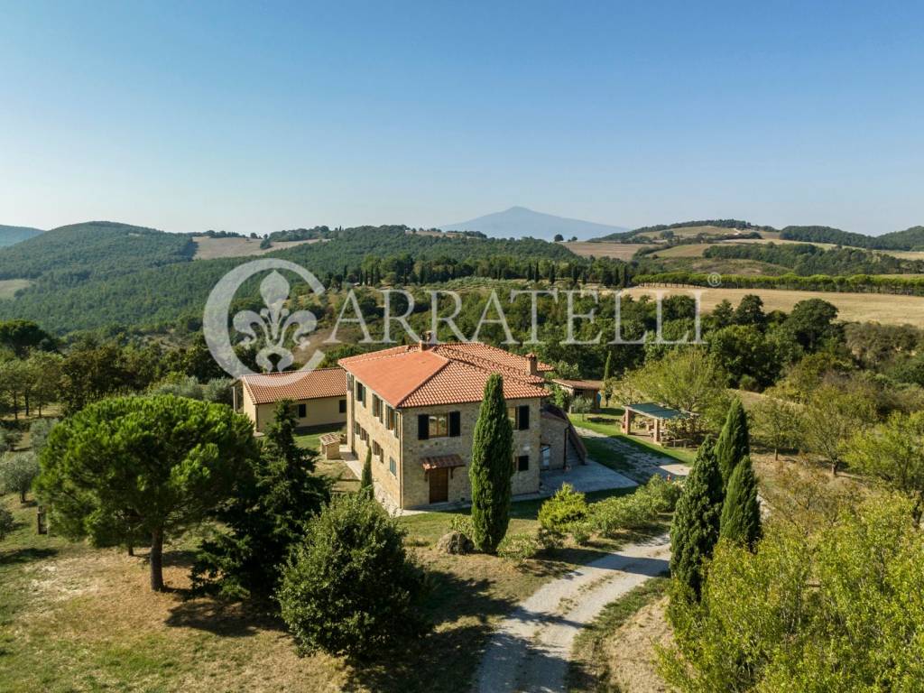 Casale in meravigliosa posizione a Montepulciano