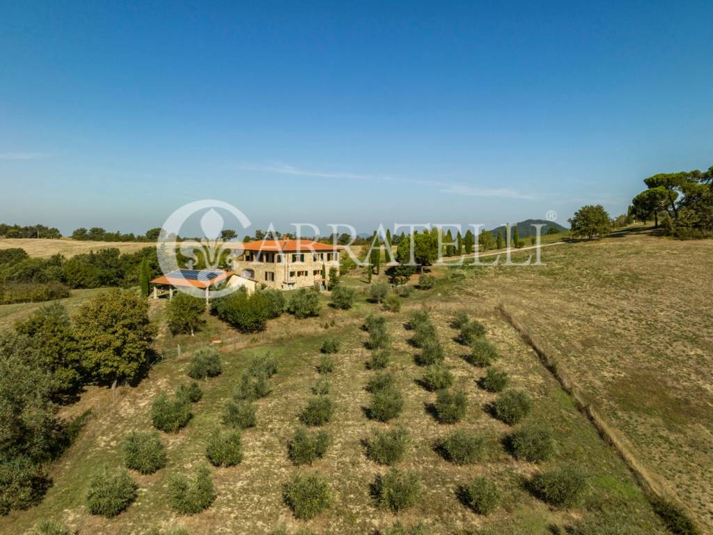 Casale in meravigliosa posizione a Montepulciano