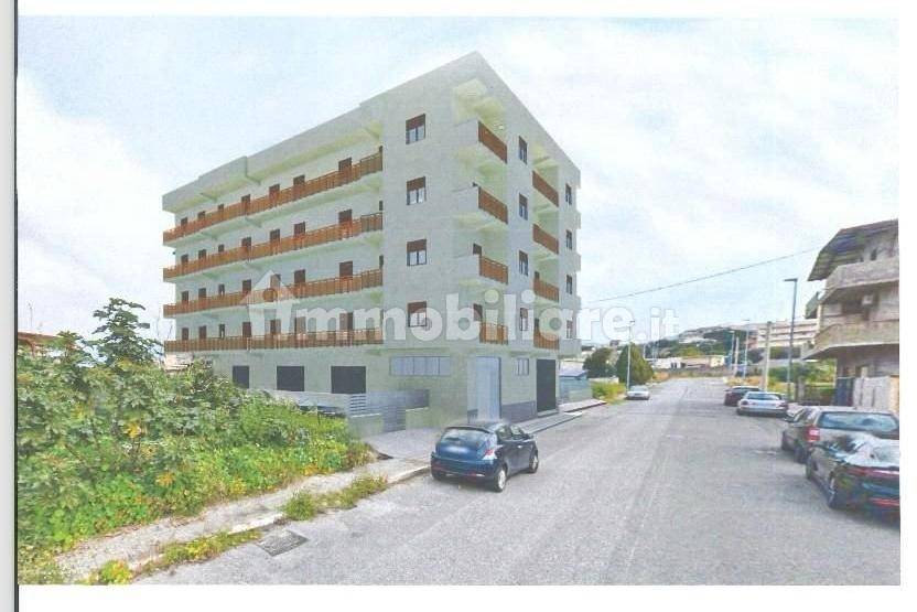 Sale Apartment Reggio Calabria. 3room flat in via degli Agrumi. New