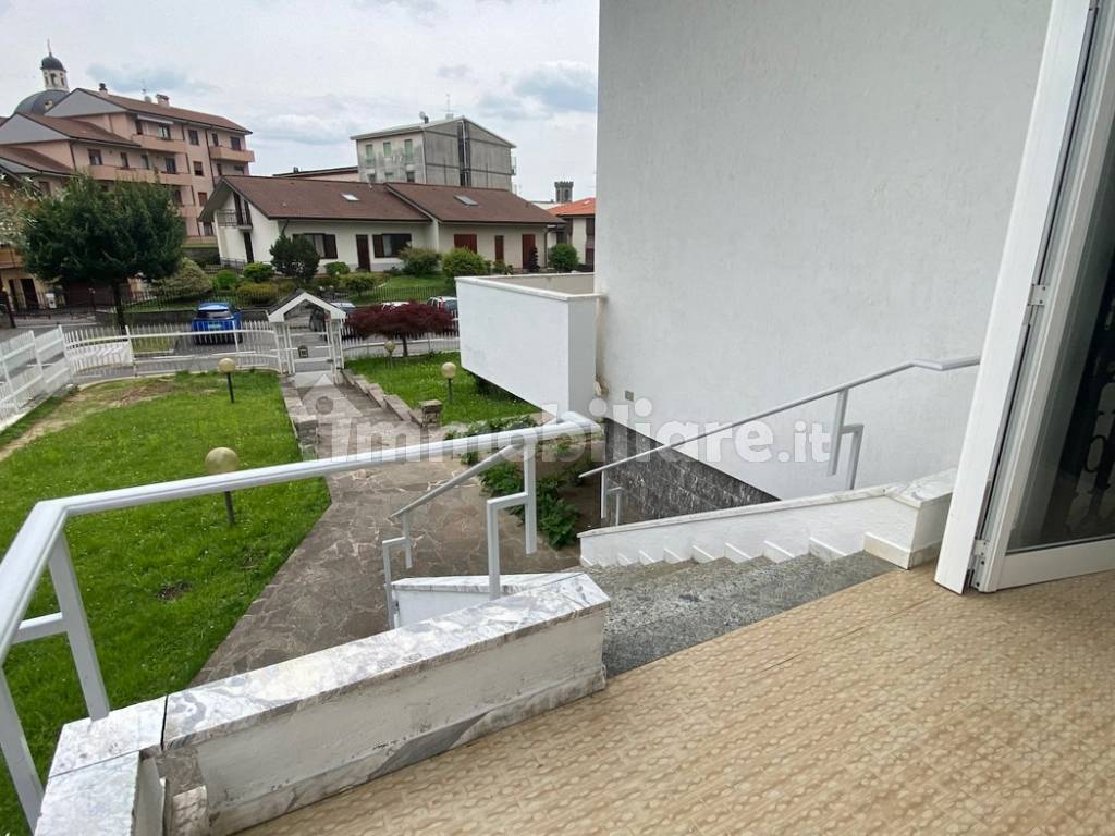 GABETTI VENDE VILLA SINGOLA CALUSCO D'ADDA - 12.jpeg