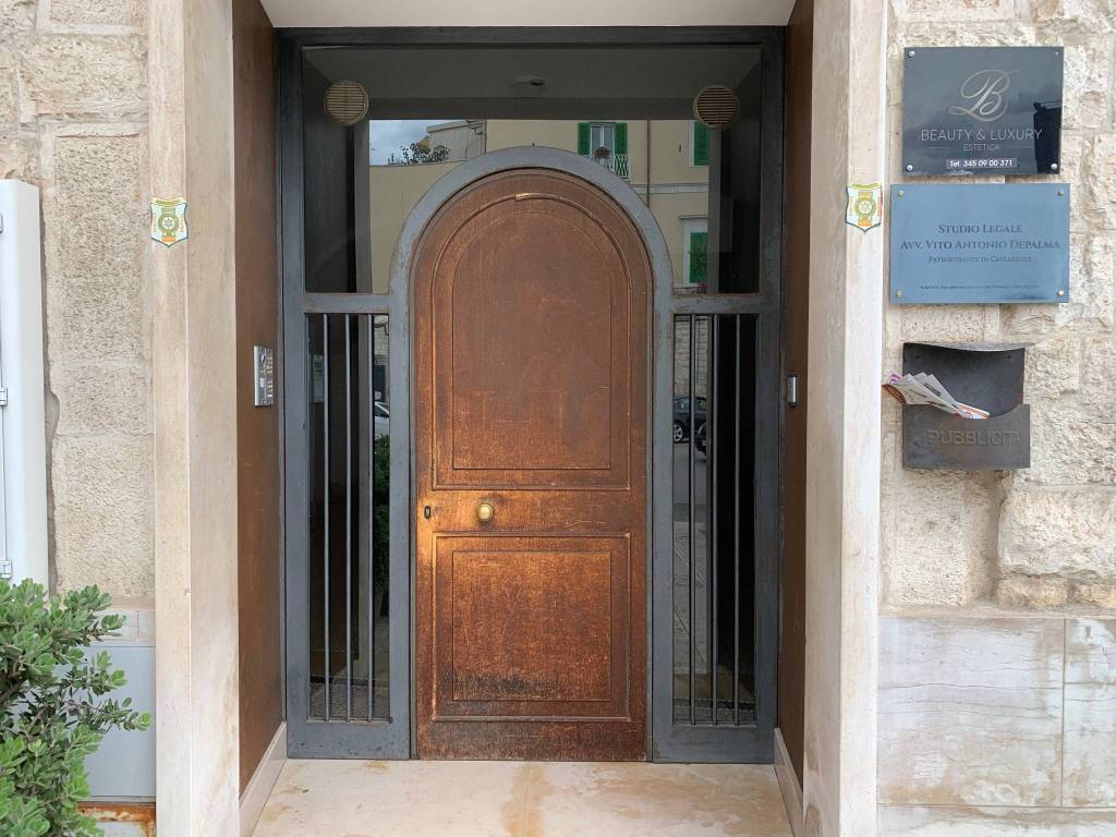 Bilocale piazza vittorio emanuele 34, giovinazzo