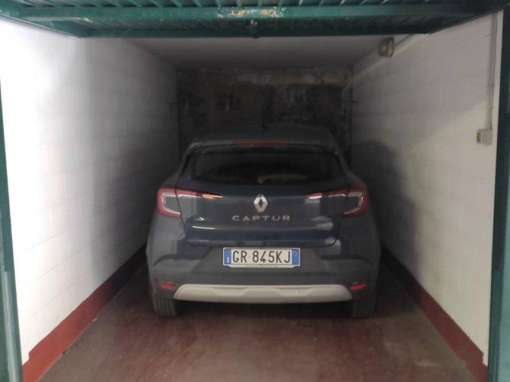 Garage - box via privata maiolo, parco san rocco, tetti rossi, loreto, alassio