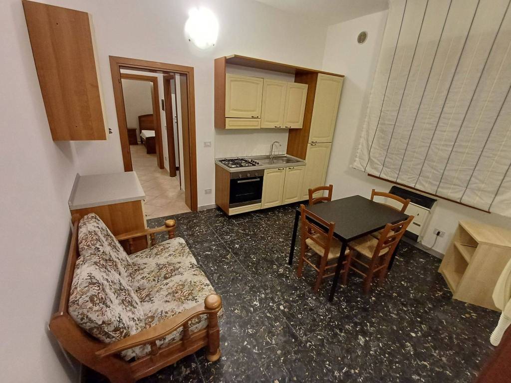 Bilocale piazza vittorio veneto 8, mezzogoro, codigoro