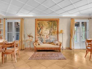 Salone