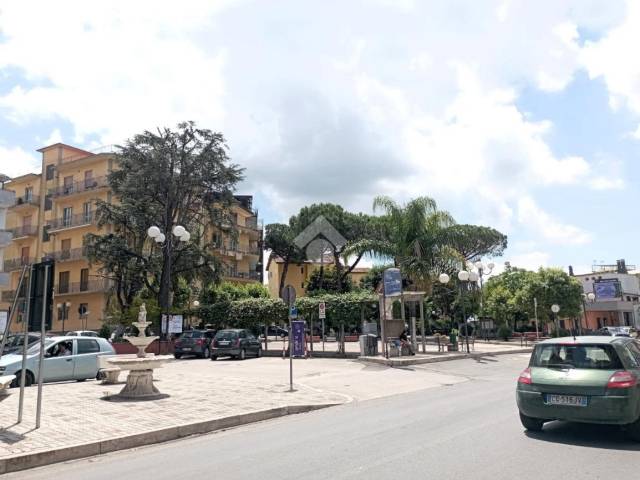 PIAZZA CASTRA MARCELLI