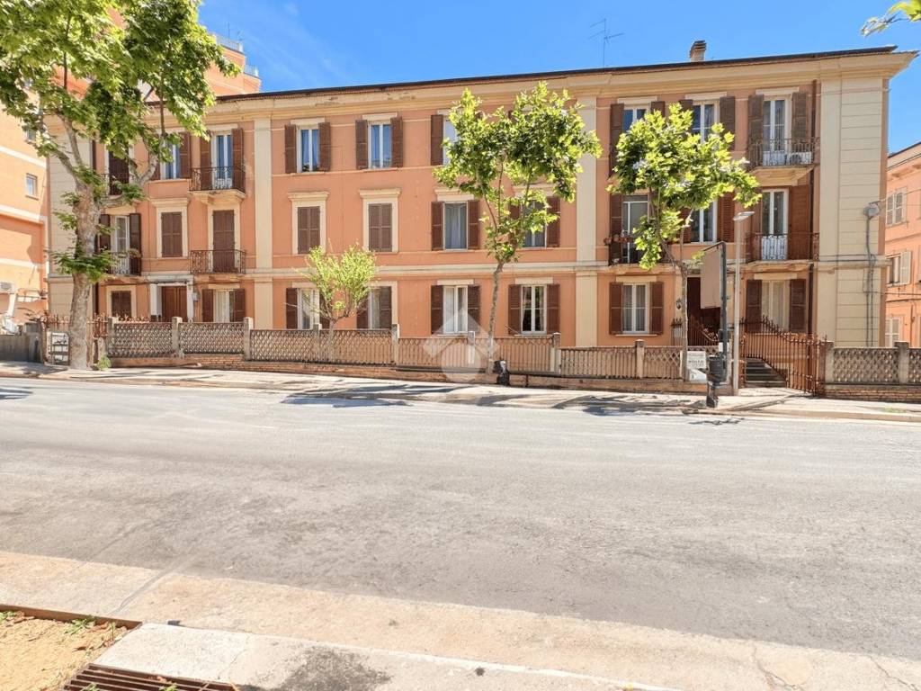 Trilocale viale giovanni amendola 77, chieti città, chieti