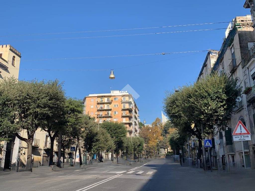 Bilocale corso amedeo di savoia 239, stella - materdei, napoli