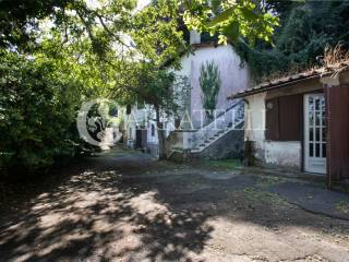 Villa di pregio a Castel Gandolfo sul Lago