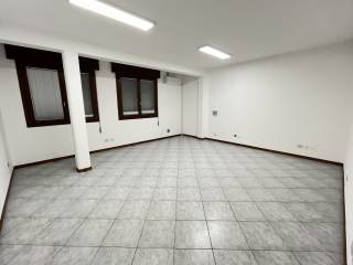 ufficio rubano 23