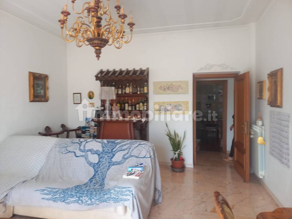 soggiorno p. 2°