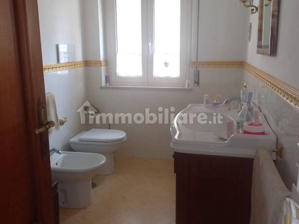 bagno p. 2°