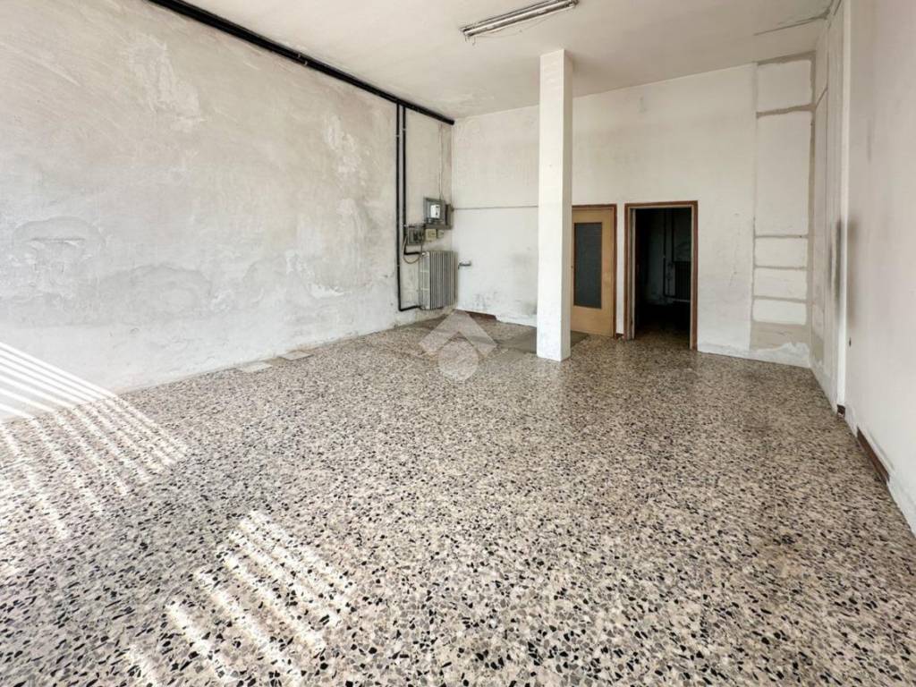 Locale commerciale via 20 settembre 38, centro, ghedi