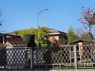 photo1695329739
