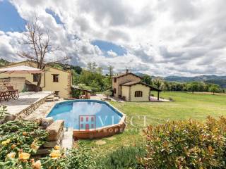 Casale ristrutturato con cottage