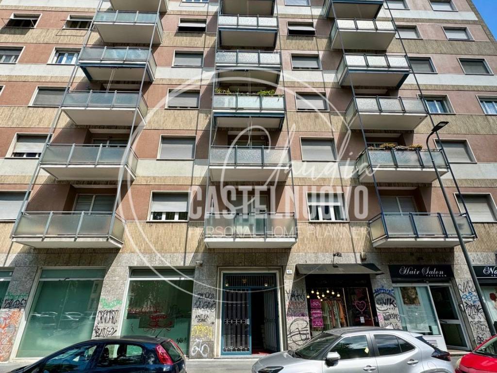 Locale commerciale viale campania 42, plebisciti - susa, milano