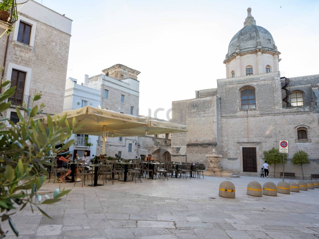 Ristorante piazza palmieri 79, centro, monopoli