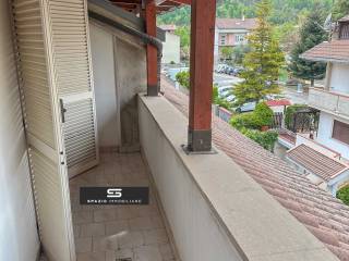 camera mansarda balcone
