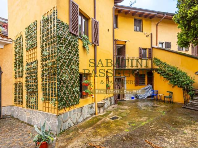 CORTILE INTERNO