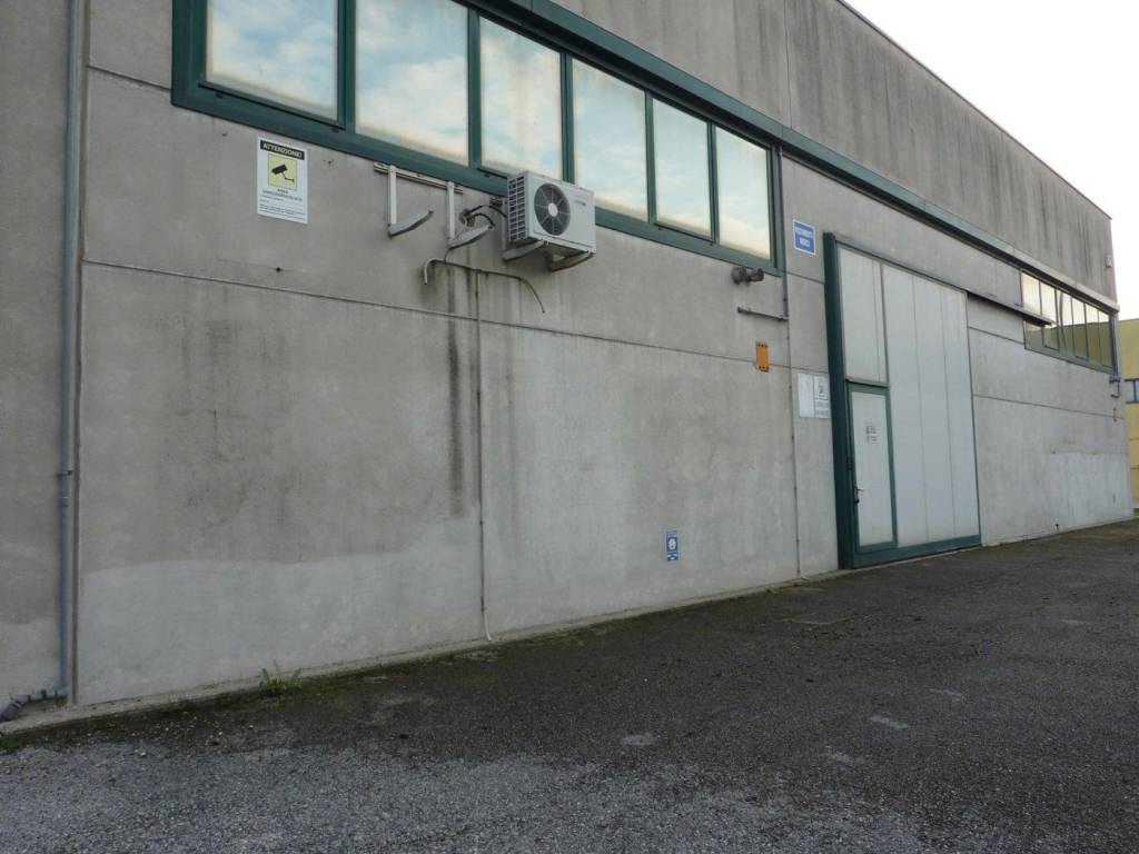 Capannone, area industriale treviso mare, roncade