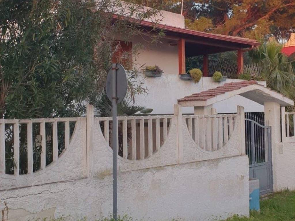 Villa unifamiliare via mammole, leporano marina, leporano