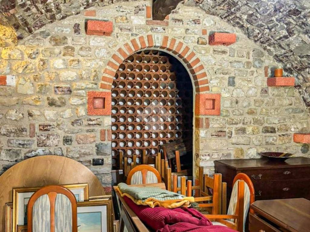 CANTINE