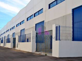 AFFITTASI CAPANNONE USO DEPOSITO