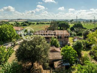 Porzione di casale con terreno a Montepulciano