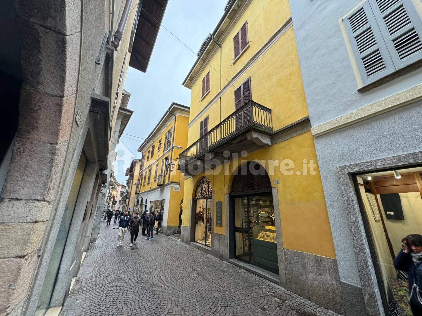 Appartamento in affitto a Arona