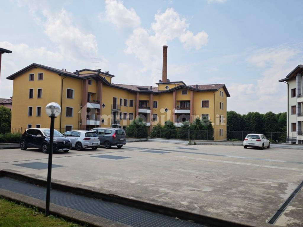 Piazzale palazzina