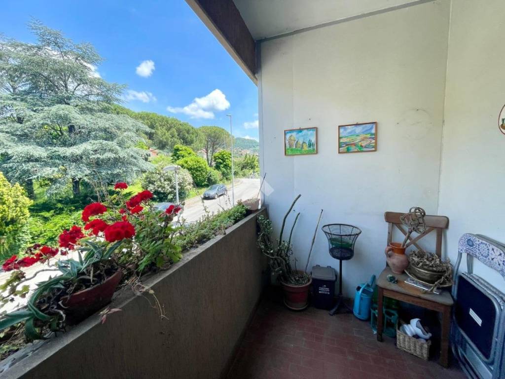 Vendita Appartamento Genova. Trilocale in via Ezio Lucarno 99. Buono ...