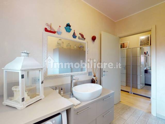 Bagno piano primo