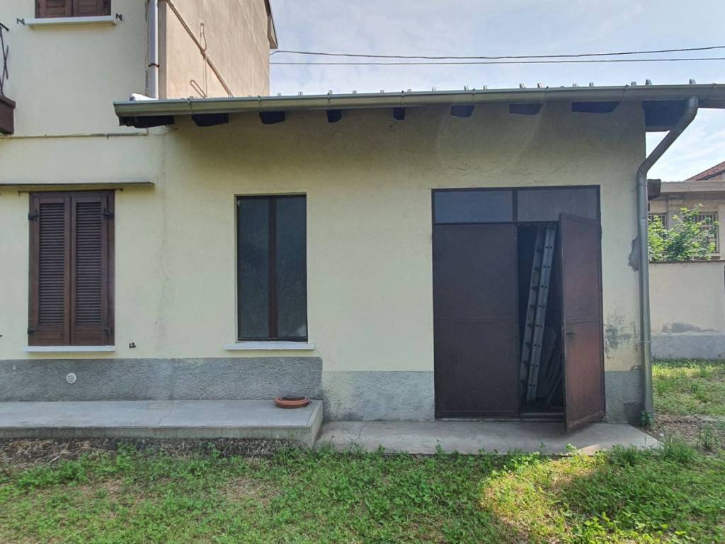 Villa unifamiliare via tarcento 7, ospedale, busto arsizio