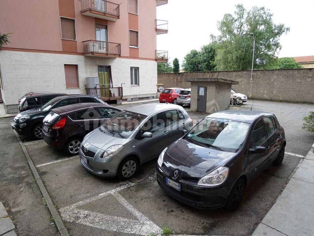 PARCHEGGIO