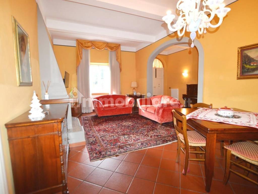 Villa bifamiliare via delle Volpi,  55012, Pieve San Paolo - Santa Margherita, Capannori